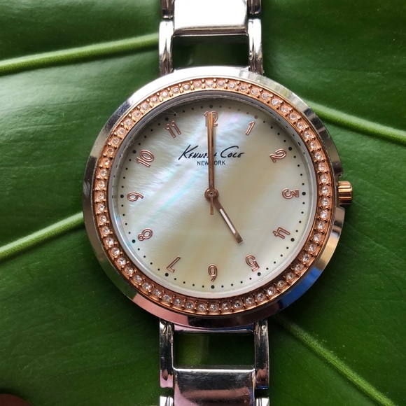 Gorgeous Rose gold and pearl Kenneth Cole watch - Picture 1 of 5
